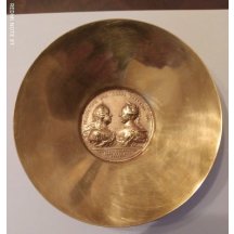 Talířek- medaile Marie Terezie a František Lotrinský, zlaceno