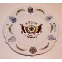 Talíř se znaky a vyobrazením čtyř evropských panovníků 1914 