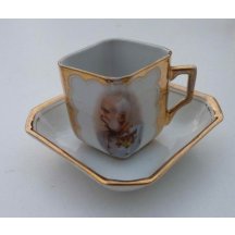 Hrníček s podšálkem - mimořádný sběratelský exponát 