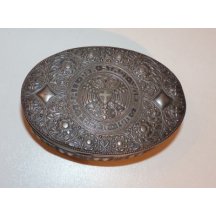 Kulaté pouzdro sfotografií FJI. a Vídně