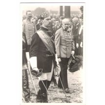 Slavnostní přehlídka FJI.a belgický král ??