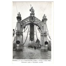 Slavnostní brána u Národního divadla, Praha