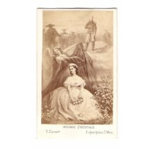 Sedící císařovna Charlotta v bílých šatech-deskové foto