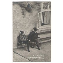 Franz Josef a princ Leopold, odpočívající na lavičce po lovu