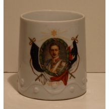 Císař Friedrich Wilhelm na hrnečku s vlajkami