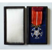 Řád Sokola ( Štefánikův řád ) s meči + původní etue