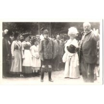 František Josef v mysliveckém šatu a lidé