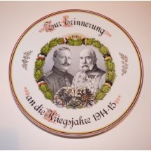 Talíř s podobiznou Wilhelma II. a Franz Josefa I.s válečným dubovým věncem