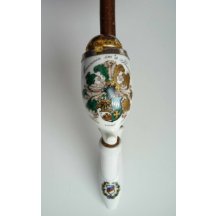 Porcelánová fajfka - šlechtický erb