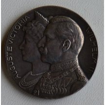 Augusta Victoria a císař Wilhelm na stříbrné medaili