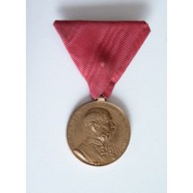 Jubilejní pamětní medaile z roku 1908 na civilní stuze , bronz 