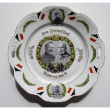 Další talíř s podobnou tématikou - ale malý posun potisku