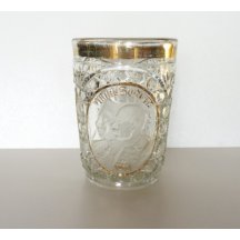 Sklenička s portréty Viléma a Františka Josefa